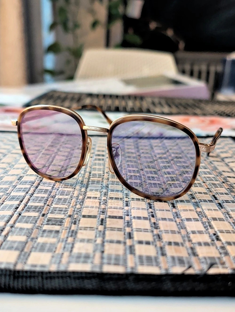 Vintage Frames Tortoiseshell Round Glasses in Brown & Gold